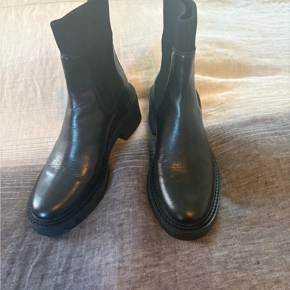 Dolce Vita Hilora H2O Boots Black Leather - Picture 2 of 4